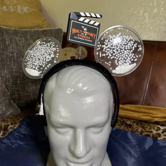 Walt Disney Studios Mickey Ears - Picture 1 of 9